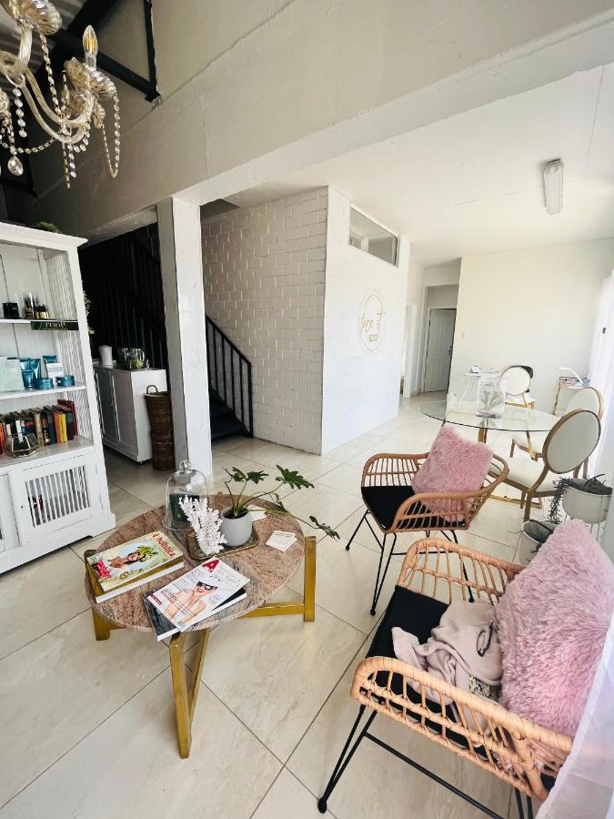 Conductor'S Inn Tsumeb Zewnętrze zdjęcie